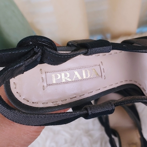 PRADA Striped Heel Pump - Picture 9 of 10